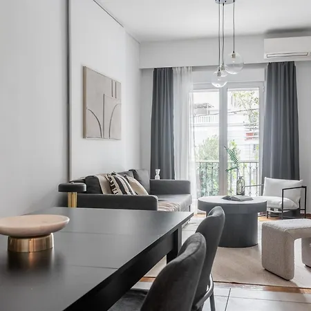 Апартаменты Charming & Comfy 2bd In Acropolis Area By Upstreet Афины