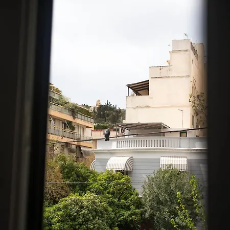 Апартаменты Charming & Comfy 2bd In Acropolis Area By Upstreet