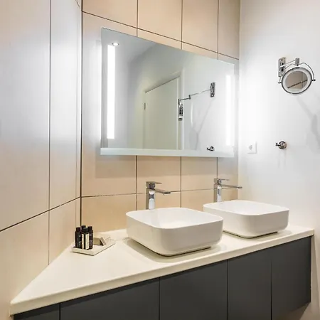 Charming & Comfy 2bd In Acropolis Area By Upstreet Апартаменты *